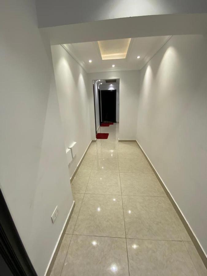 Cleopatra Plaza كليوباترا بلازا *
